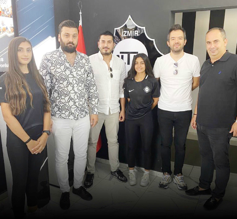 KADIN FUTBOL TAKIMI DA KURUYOR