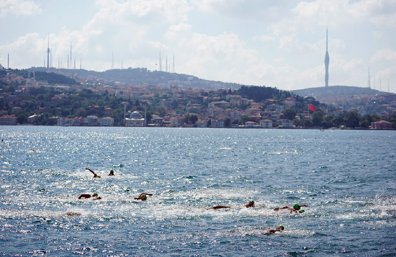 32. BOĞAZİÇİ KITALARARASI YÜZME YARIŞI TAMAMLANDI