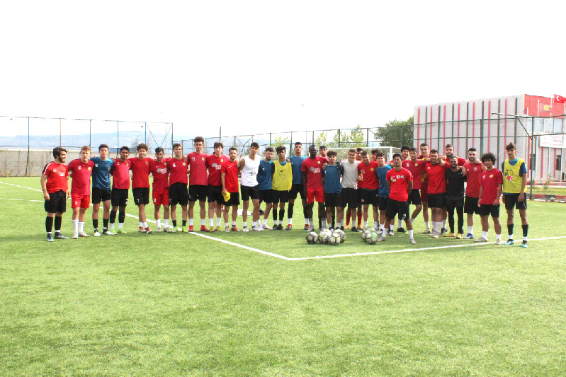 GENÇ ŞİMŞEKLER ERCİYES CUPA KATILDI