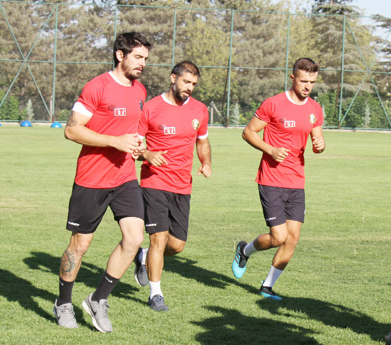 TEDAVİLERİ SÜRECEK