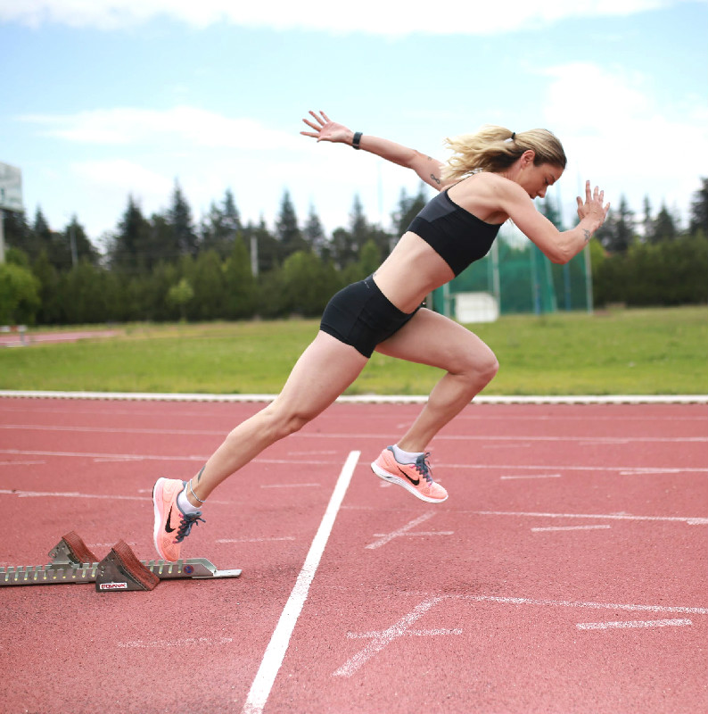 DEMET DİNÇ ŞAMPİYONLUK SEVİNCİ YAŞADI