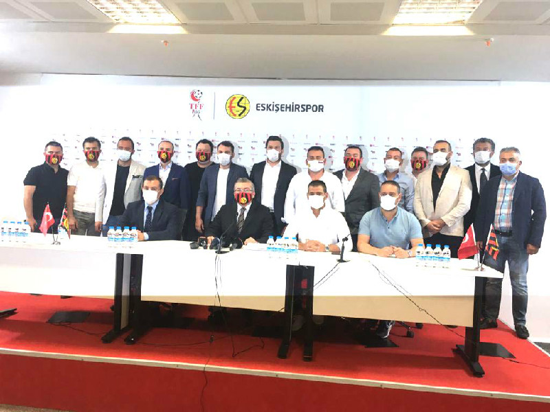 YÖNETİM PARA ARIYOR