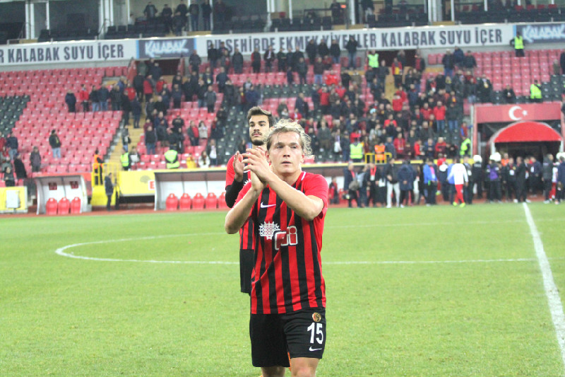 ALPEREN PAZARLIĞI SÜRÜYOR