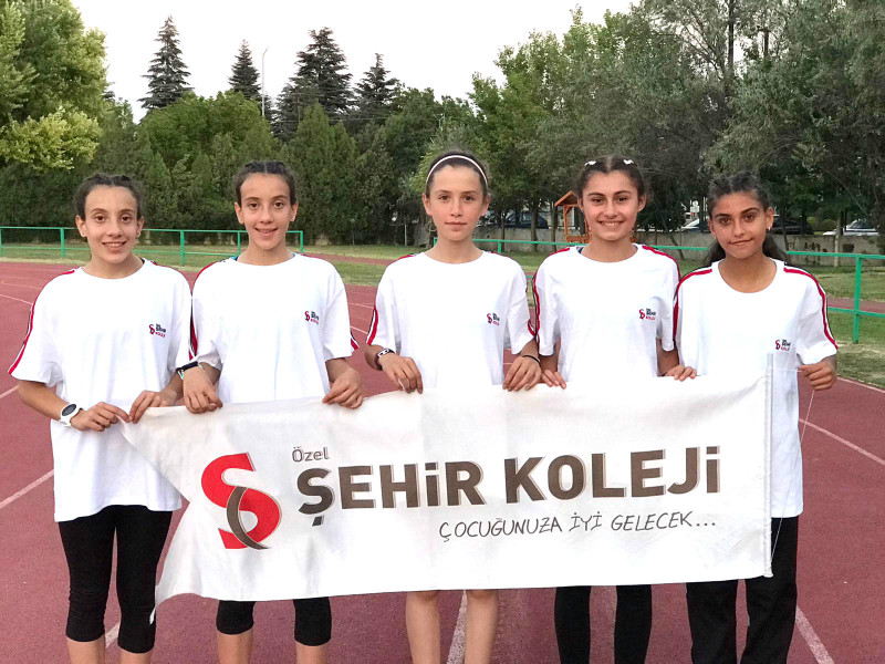 RÜZGÂR KIZLAR ŞEHİR KOLEJİNDE