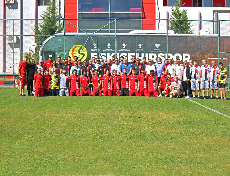 İNANIN ÇOCUKLAR  ZOR OLANI YAPIN