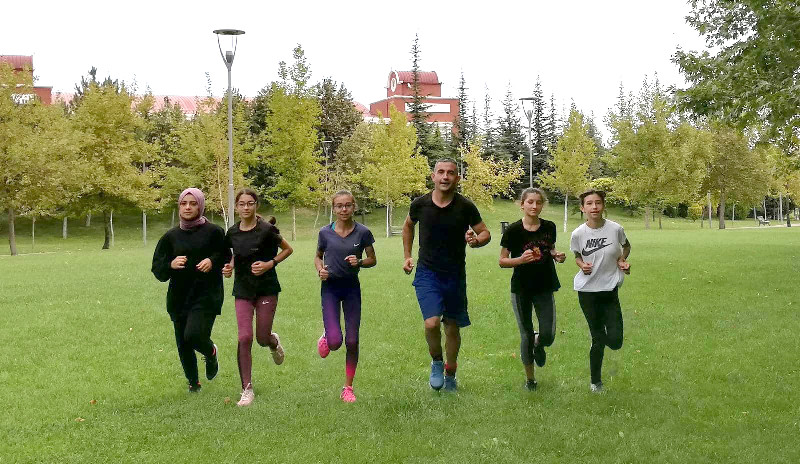 10 KM ANTRENMANI YAPTILAR