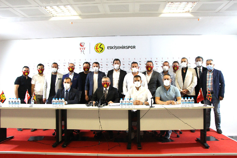 HOCAMIZI GÖNDERİRSEK  ŞU ORTAMDA KİM GELİR?