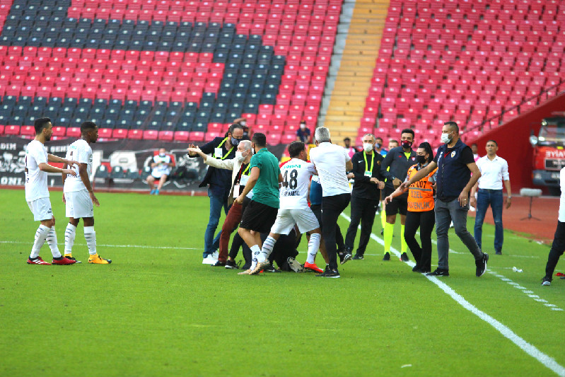 ORTALIK KARIŞMIŞTI