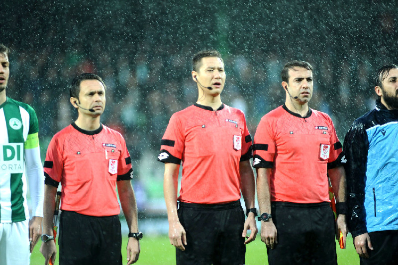 TUZLASPOR-BURSASPOR MAÇINI  HAKEM TURGUT DOMAN YÖNETECEK