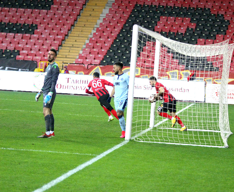 GOL SEVİNCİNİ UNUTTUK