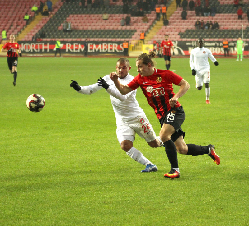 EVİMİZDE ÜMRANİYE’YE KAYBETMİYORUZ