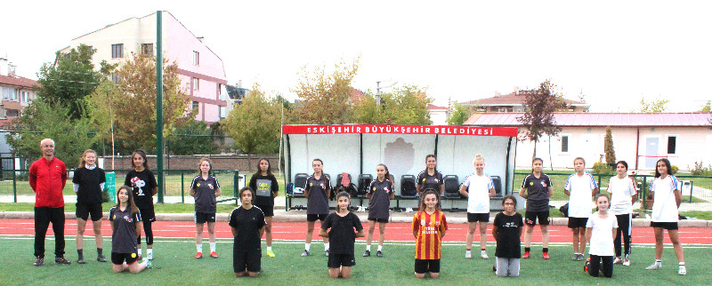 ESENTEPEDE ÇİÇEKLER SOLMAZ