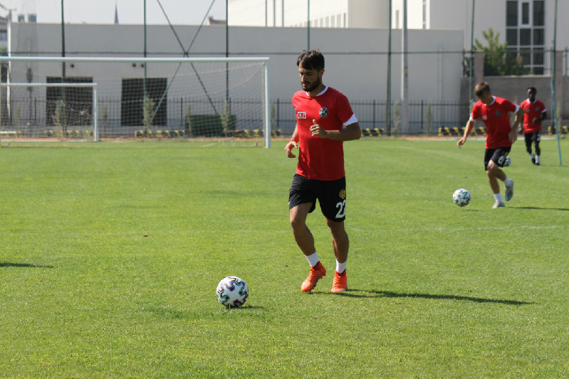 TEDAVİSİ SÜRÜYOR