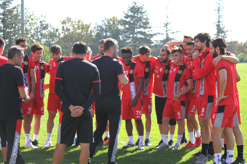 HEPİNİZ OLDUM HAVASINA GİRMİŞSİNİZ