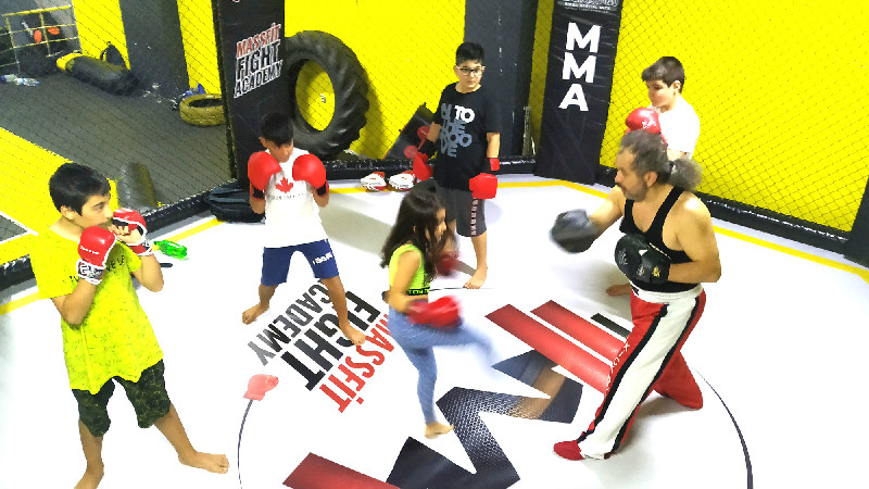 BAŞLAYAN BIRAKAMIYOR