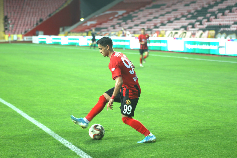 BUĞRA MİLLİ TAKIMA KATILDI