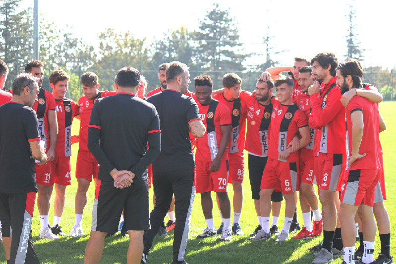 DOĞRU TESİSLERDE KAMPA