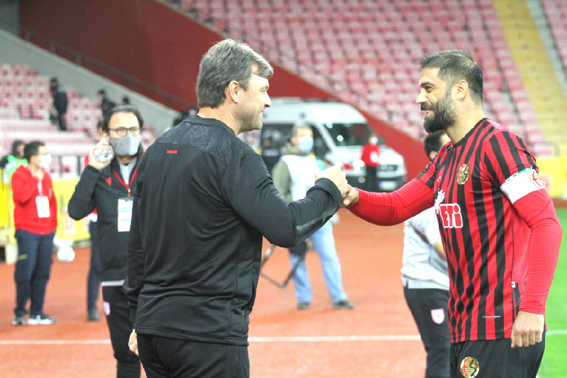 SAĞLAMDAN ES-ES MESAJI