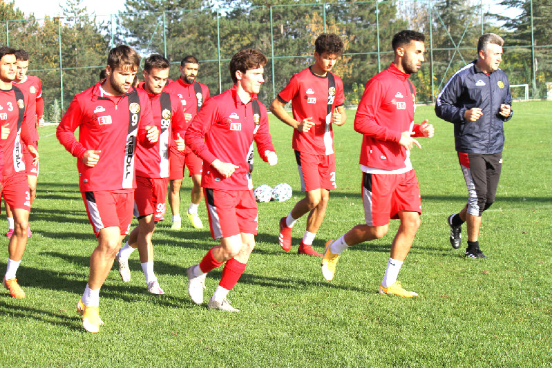 HEDEF DE İSTANBUL VAR