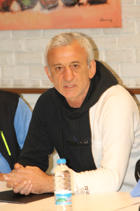 BURASI OYUNCU YUVASI 