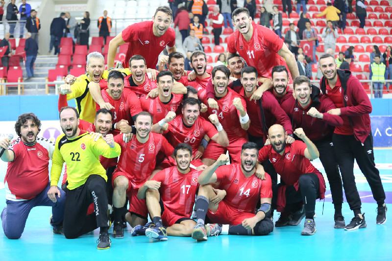 A MİLLİLERİMİZİN RAKİBİ HOLLANDA