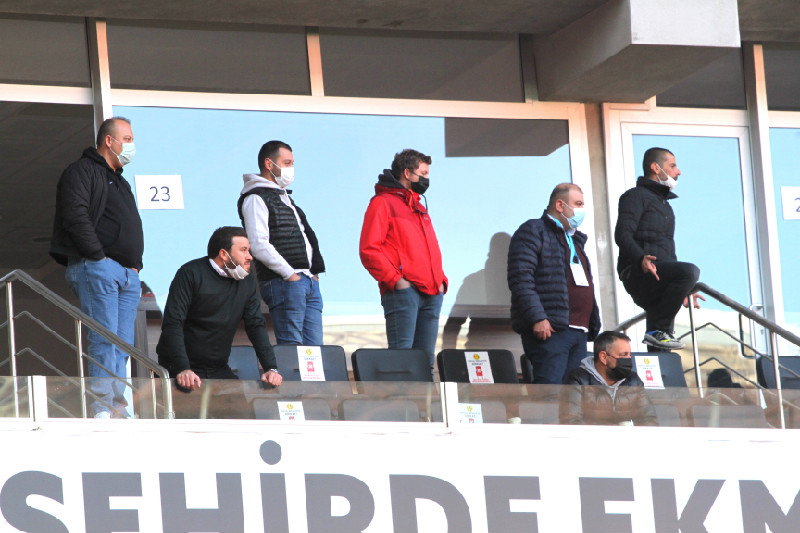 YERLERİNDE DURAMADILAR