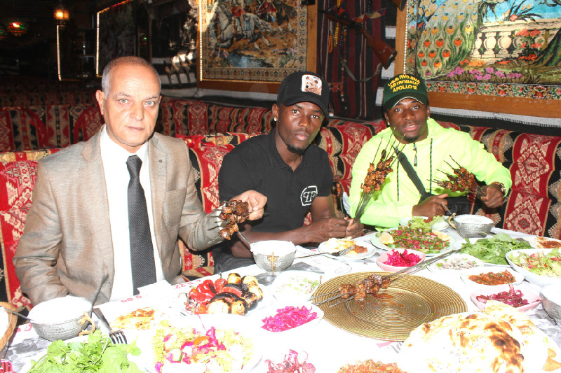 CİĞER AHMETİN  MİSAFİRİ OLDULAR