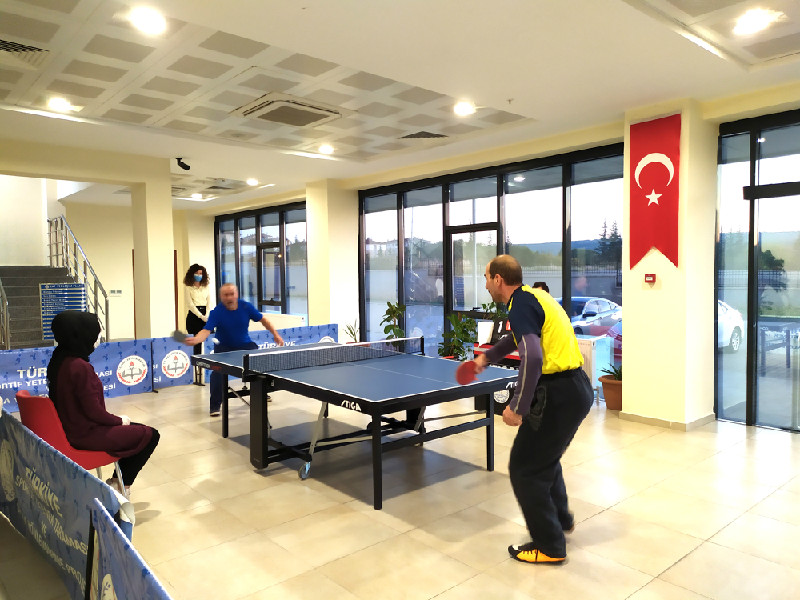 MASA TENİSİNİN KALBİ 24 KASIM  ÖĞRETMENLER GÜNÜ İÇİN ATTI