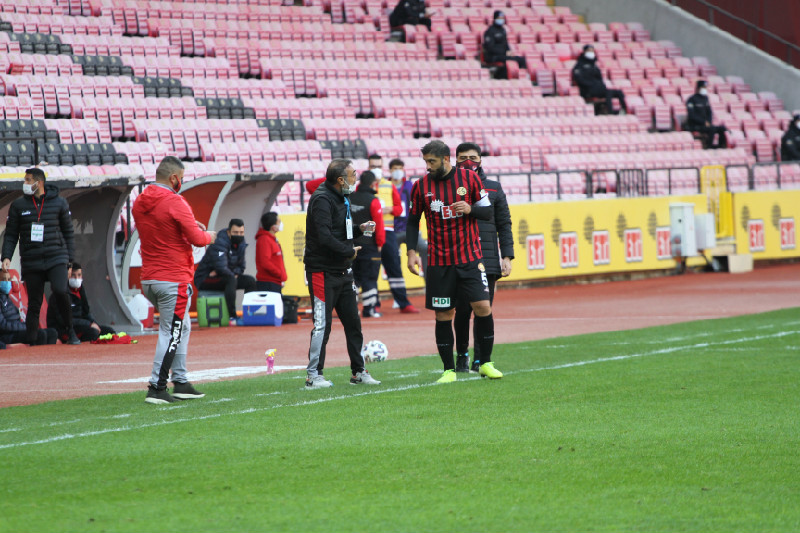 4 DEĞİŞİKLİK VARDI