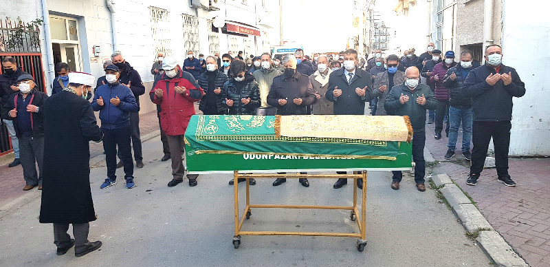 ÜNALSOY TOPRAĞA VERİLDİ