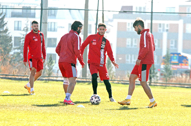 TOLGA YİNE YOKLARDA