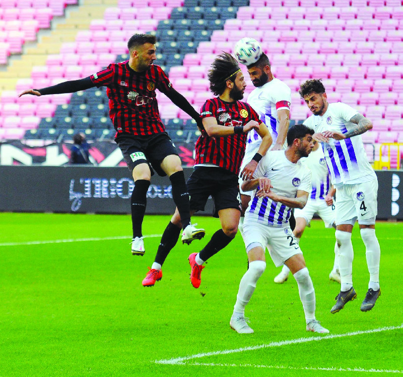 LİDER DE ÖNEMLİ EKSİKLER