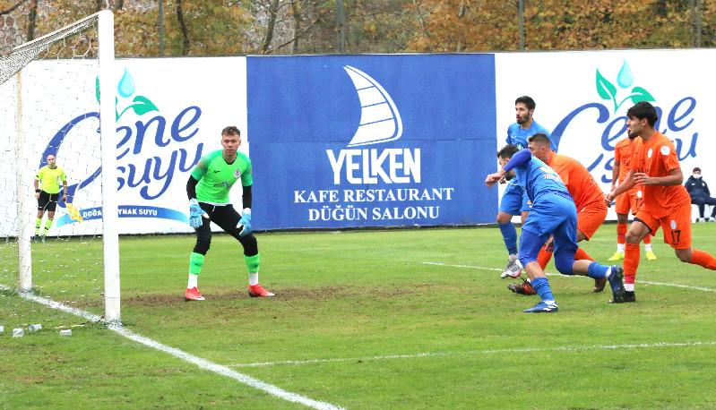 ERDİN TAKIM ARKADAŞLARI KORONA  VİRÜSE YAKALANINCA KALEYE GEÇTİ