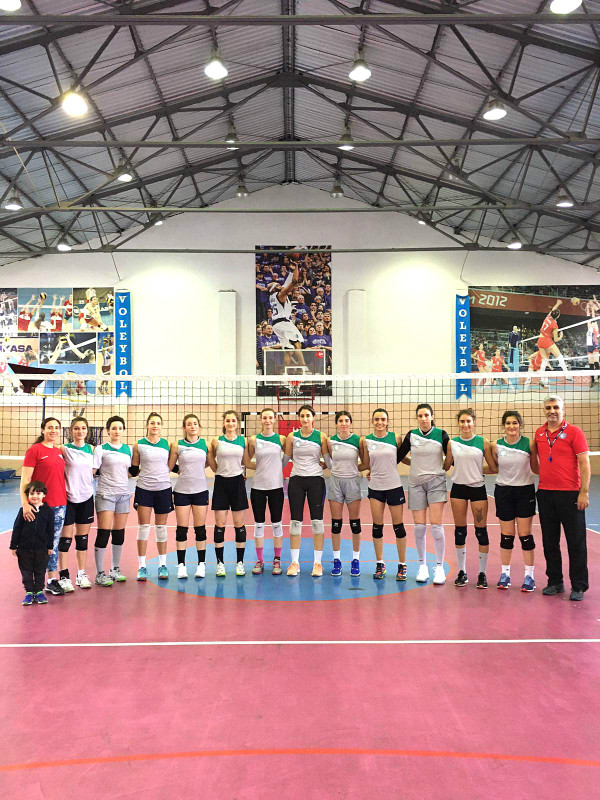 BU KIZLAR BU YOLA BAŞ KOYDU