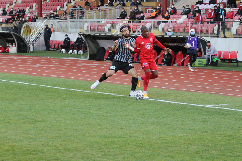 MEVLÜT VE ALİMİ  MENEMEN MAÇINDA YOK