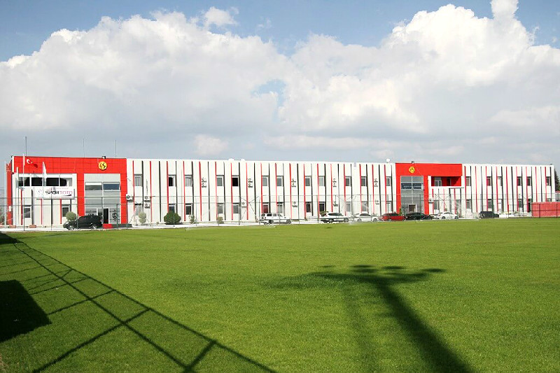 BİZ TESİSLERDE KİRACIYIZ