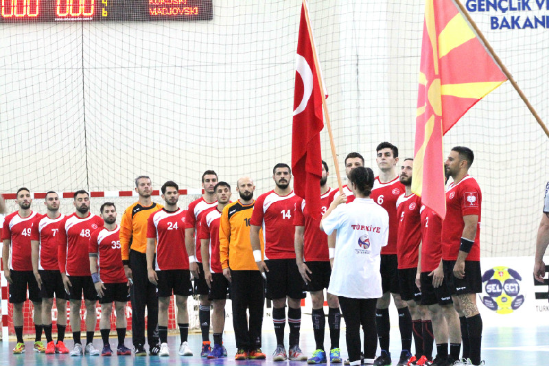 MİLLİLER BUGÜN VE YARIN FAS ÖNÜNDE