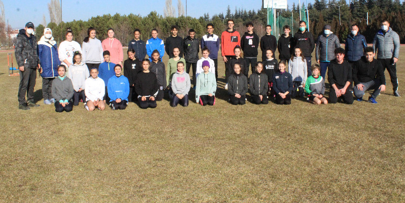 ESKİŞEHİRLİ ATLETLER ŞAMPİYONAYA BİLENİYOR