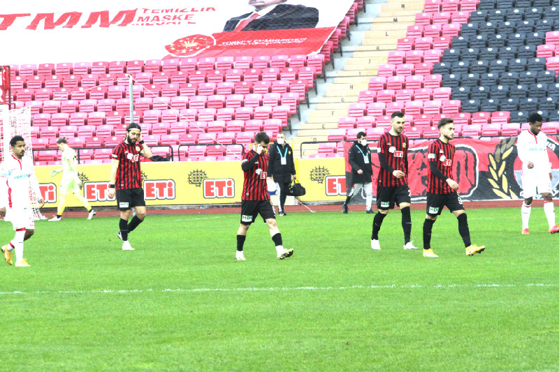 2021’E DE KIRMIZI DA YAKALANDIK(0-2)