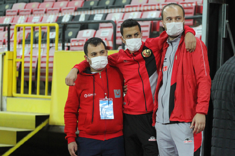 TEDAVİ OLACAKLAR  KAMPA GİTMEDİ