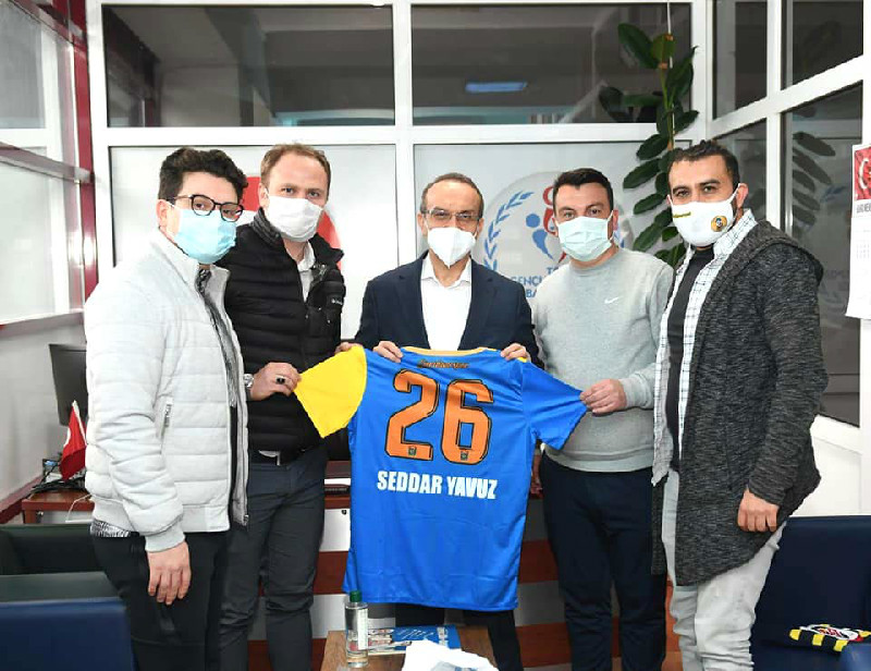 YÜZÜGÜLLÜ’NÜN SELAMINI GÖTÜRDÜLER