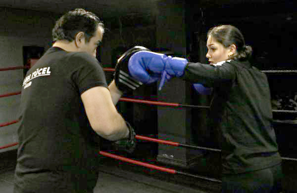 HEDEFİ BAYRAĞIMIZI GÖNDERE ÇEKMEK