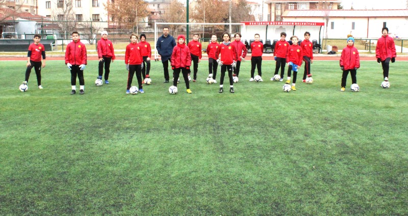 ES-ES ALT YAPISINDA YOĞUN TEMPO