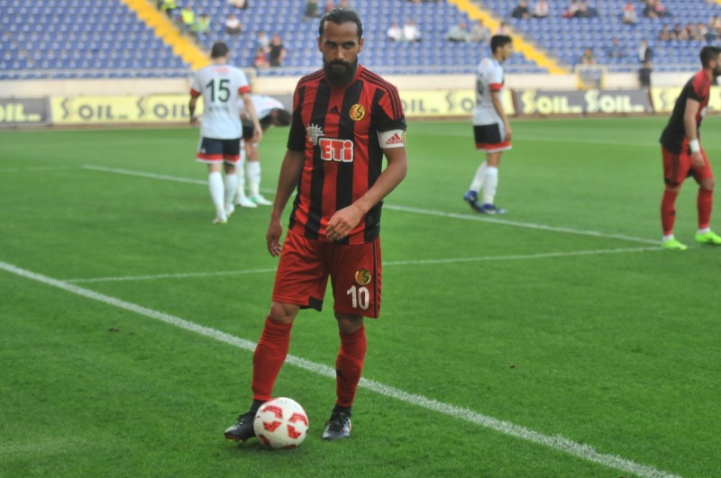 ERKAN ZENGİN  SESLERİ YÜKSELİYOR