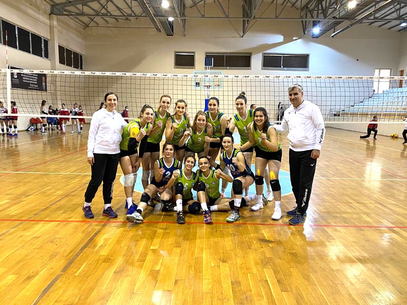 TEPEBAŞI HAKEMLERİ DE YENDİ (3-1)