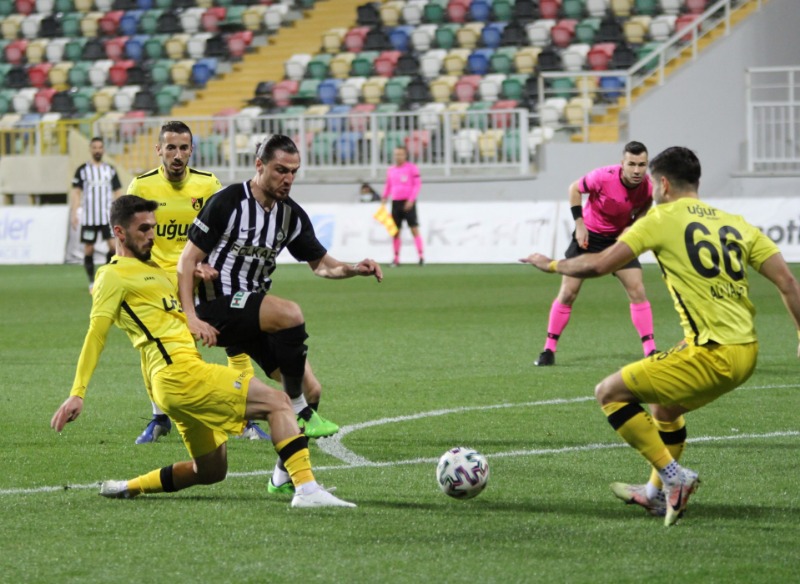 İSTANBUL ALTAYI YENDİ  İLDİZLE YOLLAR AYRILDI