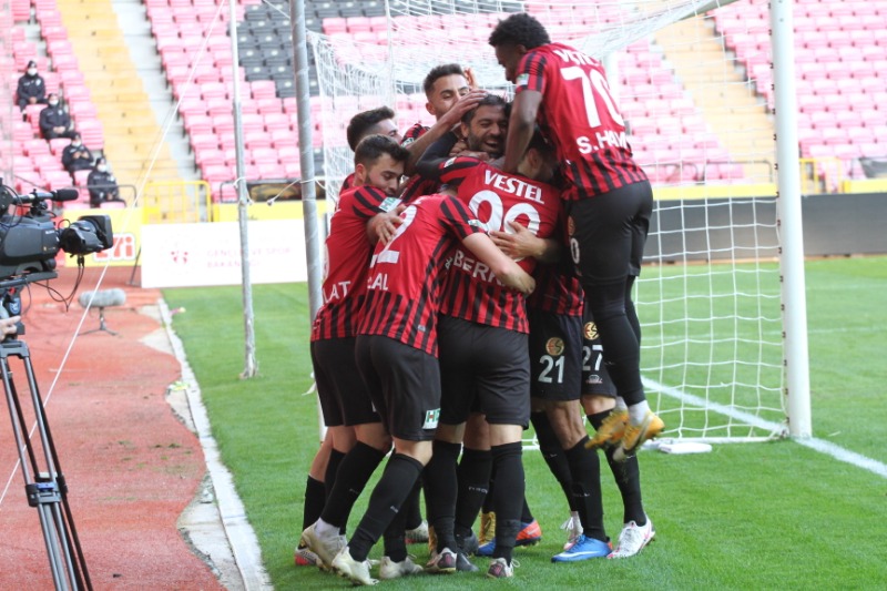 YENİ BAŞLANGIÇ 3 PUANLA OLSUN