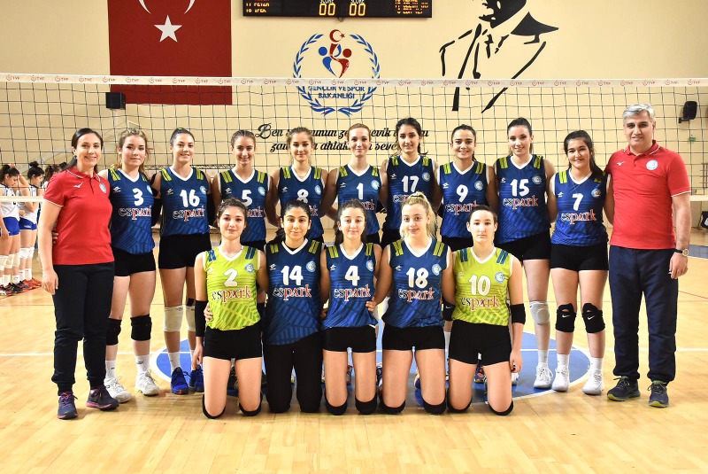 TEPEBAŞI EZE EZE GELİYOR (3-0)