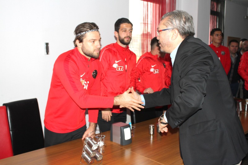 İBRAHİMDEN FEDAKARLIK