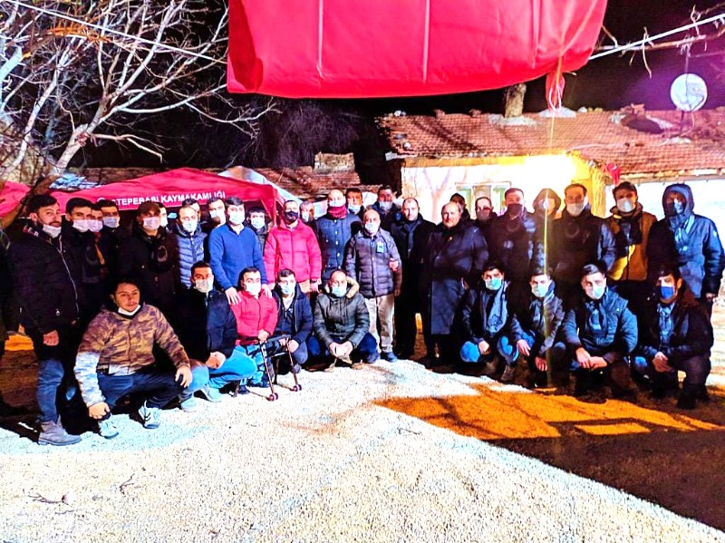 NEFER TRİBÜNÜ ŞEHİT  EVİNE TAZİYEYE GİTTİ